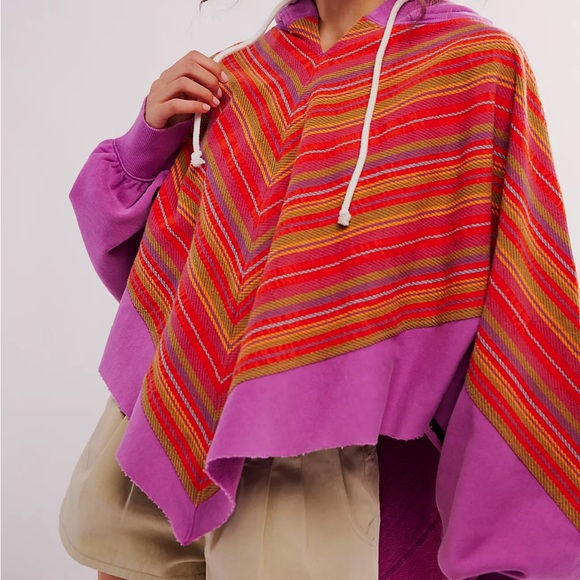 Free People Radness Poncho Sweatshirt Size M/L NWOT - Picture 3 of 3